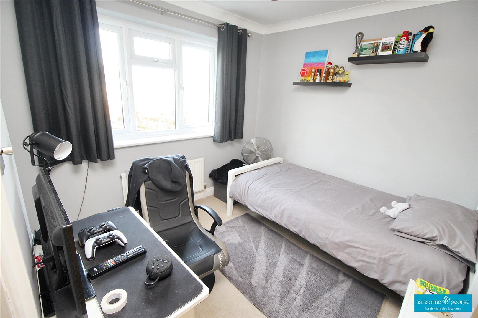 Hayfield Close, Tilehurst, Reading
